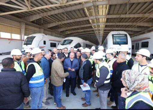 قناة سويس جديدة على قضبان مصر