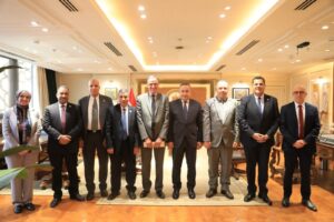 وزير التعليم العالي يؤكد دعم الدولة الكامل لتطوير الجامعات التكنولوجية وتعزيز شراكاتها الدولية والصناعية