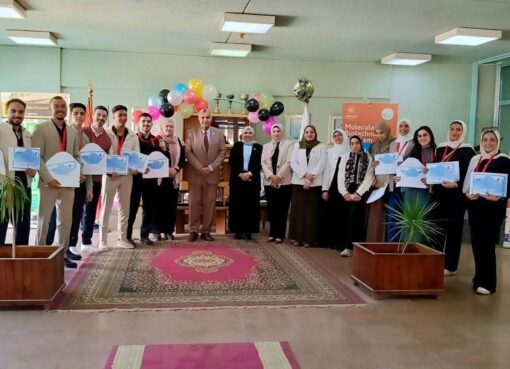 كلية العلوم بجامعة العاصمة تكرّم طلاب التكنولوجيا الحيوية الفائزين في مسابقة