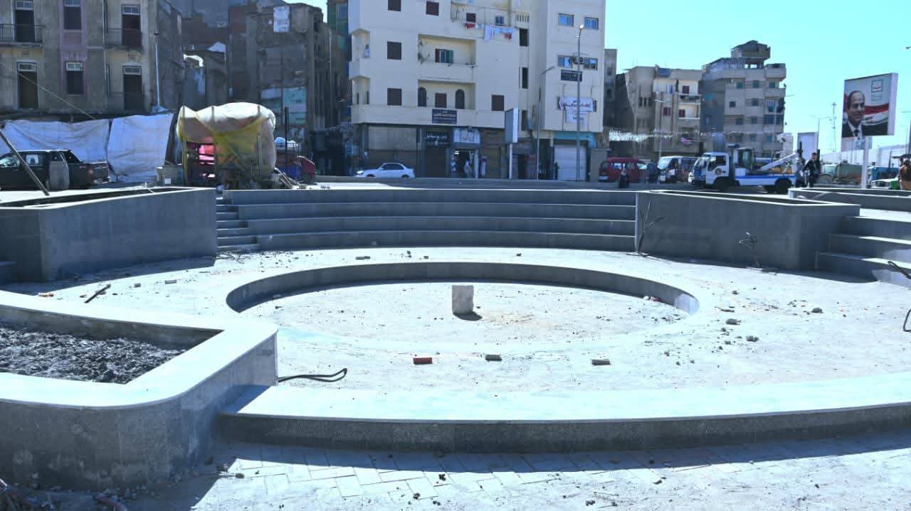محافظ البحيرة تتفقد أعمال تطوير ميدان المحطة بدمنهور 
