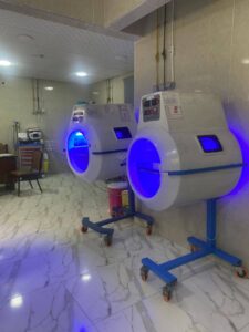 المرور على ٦٠ منشأة طبية "خاصة" واستصدار قرارات بالغلق لعدد ١٠ منشآت وإنذار ٢٠ منشأة أخرى مخالفة في حملة للعلاج الحر بالإسماعيلية