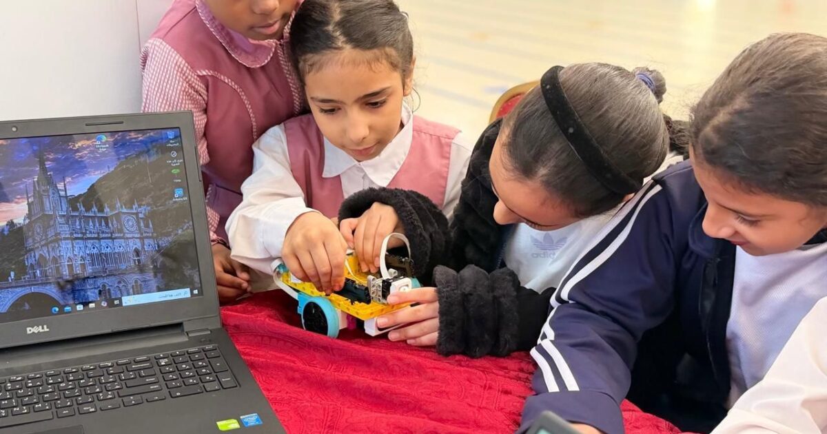 تعليم الطائف يستهدف 800 طالب وطالبة بورش علمية وتقنية في منهجية stem  ضمن فعاليات يوم التأسيس 