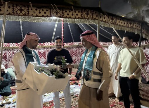 مكاتب البيئة بالليث ورنية ورابغ تحتفي بيوم التأسيس بمبادرات لتوزيع الشتلات