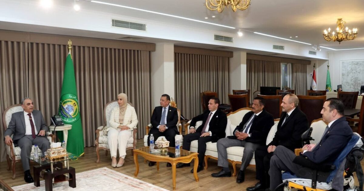 النائب "سيد عبد