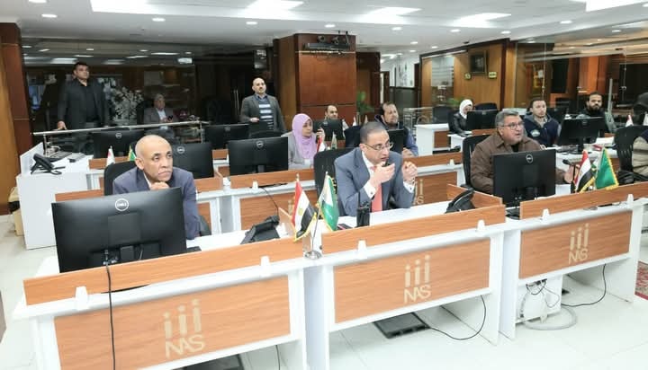 من داخل مركز