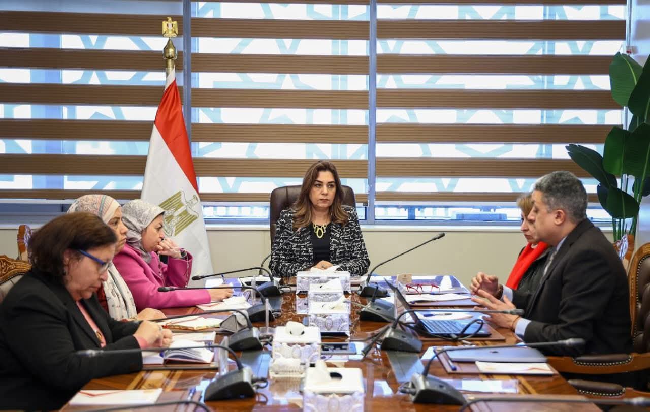 وزيرة التنمية المحلية تتابع مشروعات الدعم الفني بالمحافظات
