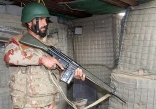 56 قتيلاً في تصاعد النزاع بين أفغانستان وباكستان