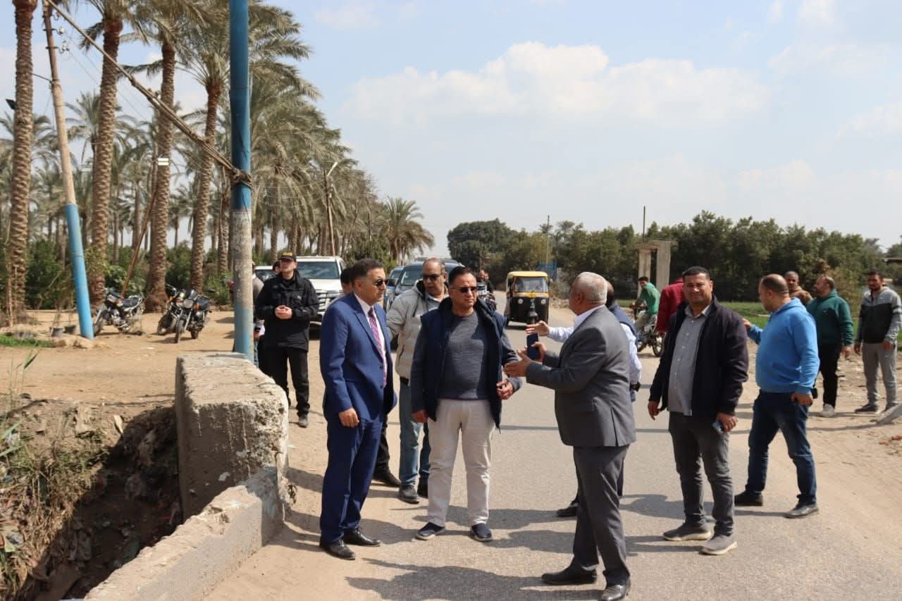محافظ القليوبية يُجري جولة مفاجئة بقرية "طنان بقليوب لتفقد مستوى الخدمات
