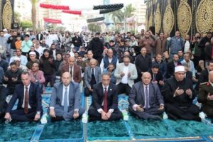 محافظ الجيزة يؤدي صلاة عيد الفطر المبارك بساحة مسجد مصطفى محمود ويهنئ المواطنين