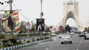إيران تنفي إجراء أي اتصالات مع واشنطن وسط تصاعد التوترات
