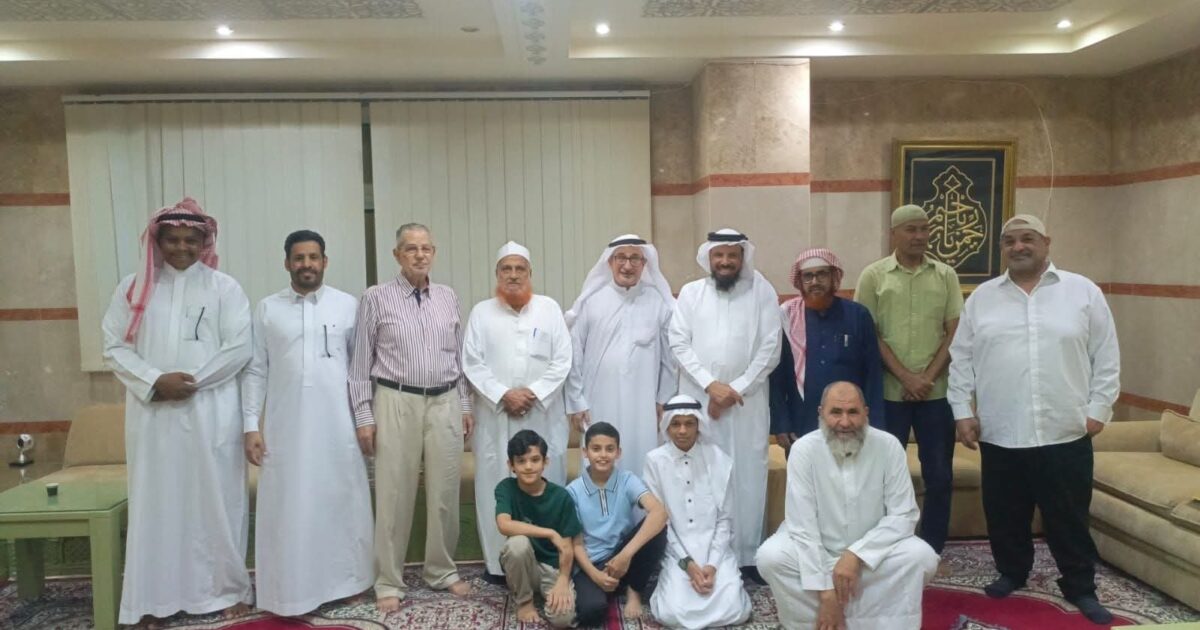 مركز حي الزهراء الاجتماعي يقيم حفل معايدة بحضور نخبة من أهل الوقار  