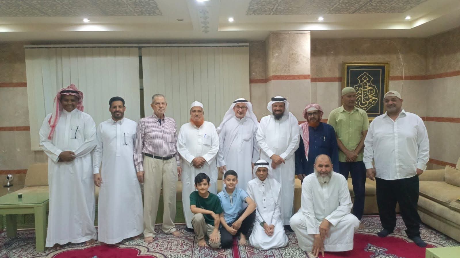 مركز حي الزهراء الاجتماعي يقيم حفل معايدة بحضور نخبة من أهل الوقار  