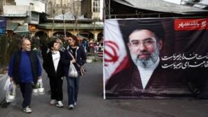 إيران تطمئن بشأن صحة المرشد.. وتحذر واشنطن من اختبار قدراتها الدفاعية