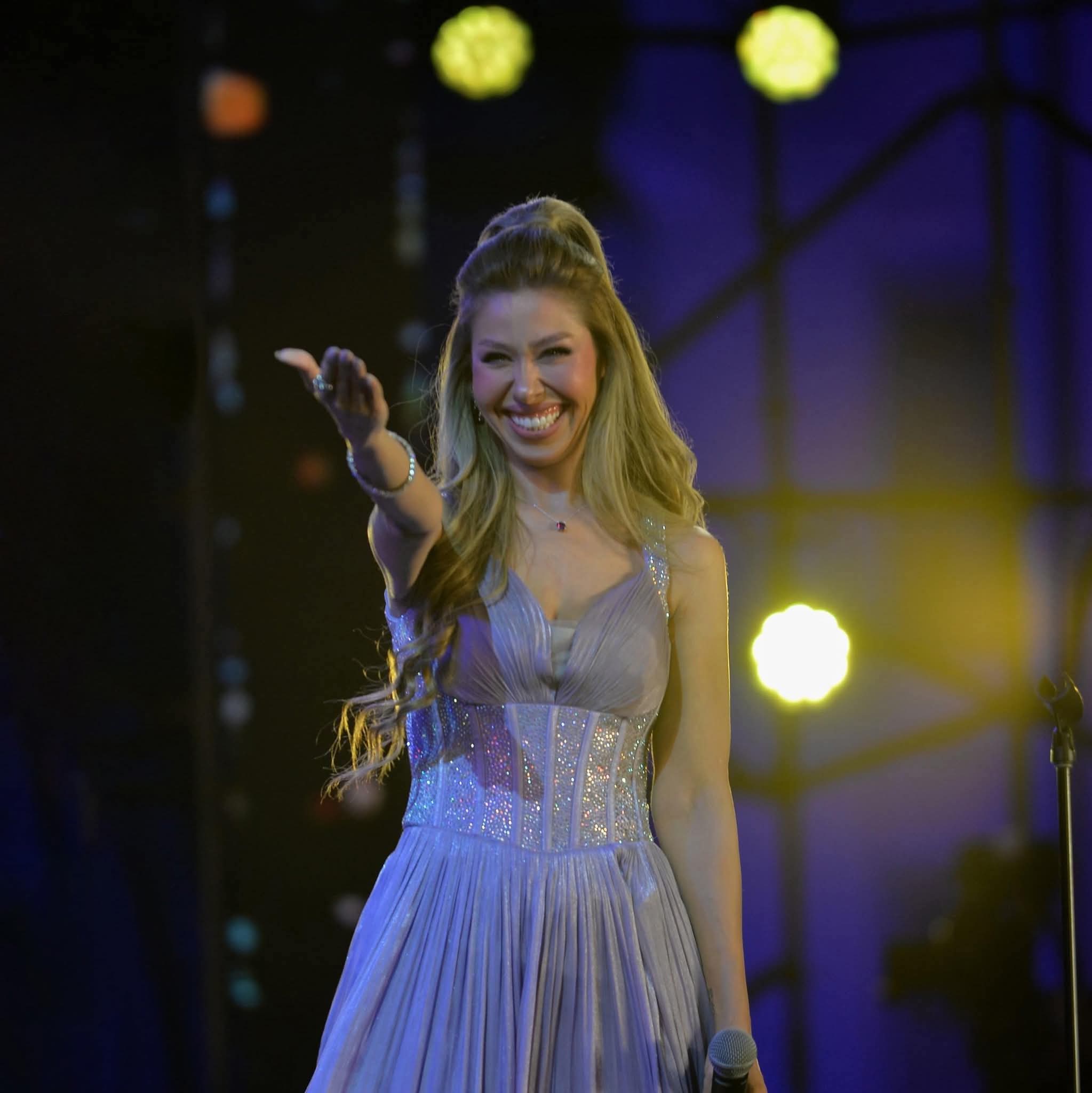 انفراد خاص: إيناس عز الدين مثال للتواضع وحب الحياة في خدمة الحيوانات