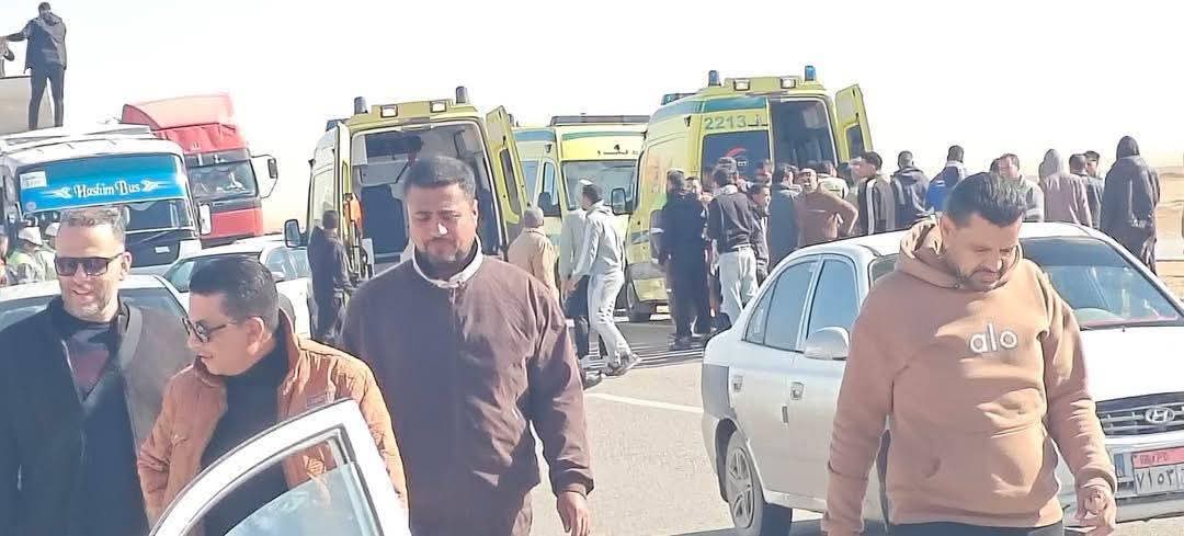 إصابة 12 في انقلاب ميكروباص قرب مصنع الأسمنت بالعريش