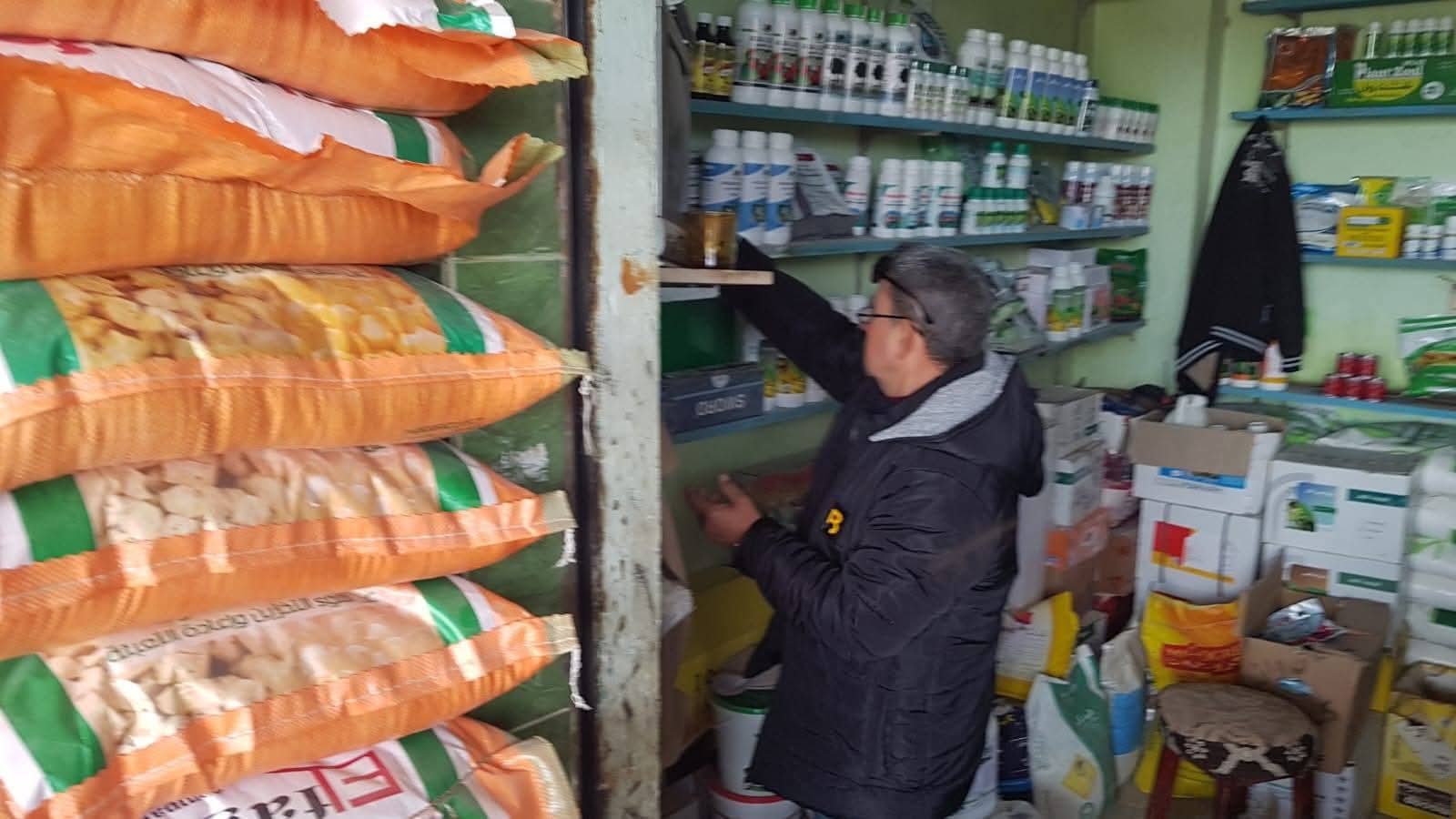 ضبط ٩٥٠٠ لتر سولار و٣ أطنان أسمدة وتحرير ٣٤ محضر خلال حملة مكبره.