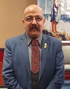 طهروانية خداع وملائكية شيطانية بين مريد ودرويش