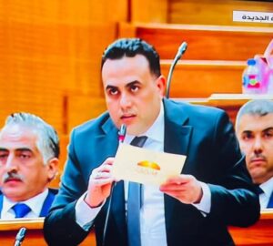 عضو مجلس النواب يفتح النار علي رئيس الشركة القابضة للكهرباء بسبب قرار إلغاء الاجازات للعاملين بالخارج 