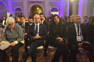 وزير الاستثمار والتجارة الخارجية يشارك في مؤتمر برنامج مسرعة تمويل المناخ CFA بالسفارة البريطانية 