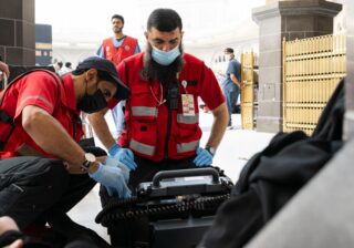 الهلال الأحمر السعودي بمنطقة مكة المكرمة يباشر أكثر من 15 ألف بلاغ إسعافي خلال العشر الأوائل من رمضان