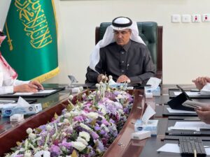 مدير عام تعليم الطائف يشهد استعراض التجارب المميزة في المدارس