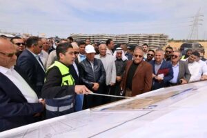 وزيرالنقل يتفقد مشروع خط سكة حديد بئر العبد العريش مطار طابا بطول 353 كيلومترا