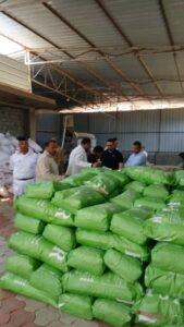 ضبط مصنع وهمي يحوّل العلف إلى “دقيق غذائي” فاسد بالمنوفية