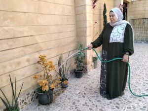 يد تزرع ويد تبني.. "هالة سيف" ترسم وجهاً حضارياً للوحدة المحلية بميت حلفا