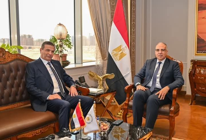 وزيرا الموارد المائية والزراعة يبحثان موقف الموضوعات المشتركة بينهم 