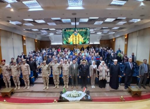 محافظ القليوبية يُكرّم أسر الشهداء ومصابي العمليات في احتفالية "يوم الشهيد"