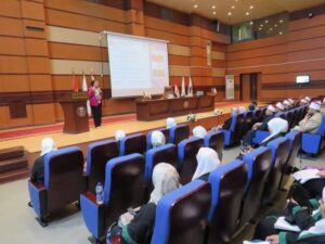 نائب وزير الصحة: تعزيز الوعي الصحي من خلال تدريب الأئمة والواعظات لتعزيز الوعي بالقضية السكانية والصحة الإنجابية 