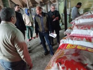 الزراعة تضرب بيد من حديد: تفتيش مفاجئ على مصانع ومخازن الأعلاف"