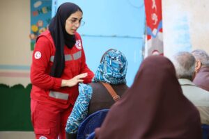 الهلال الأحمر المصري يُطلق قوافل طبية شاملة لتقديم الرعاية الصحية للأهالي بـ 5 محافظات