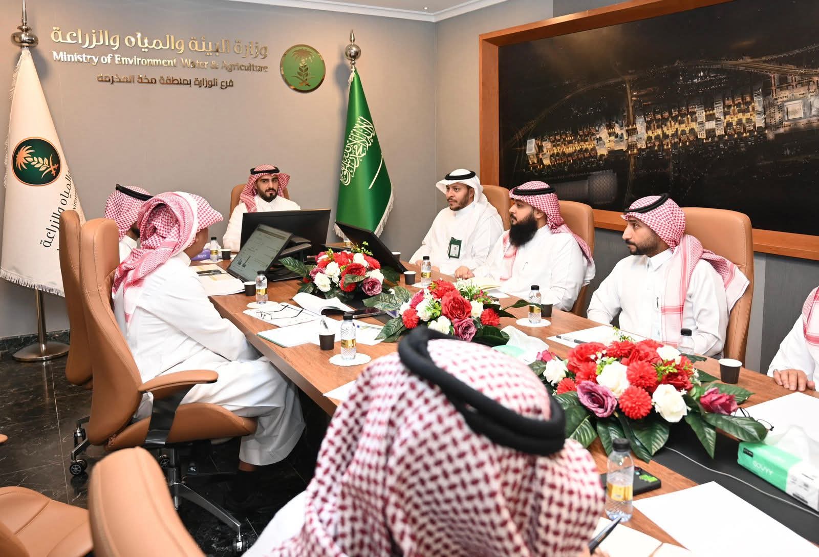 بيئة مكة المكرمة تعقد اجتماعًا تنسيقيًا لرفع الجاهزية لموسم حج 1447هـ ‏