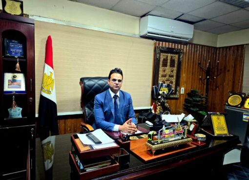 تغييرات مفاجئة في صحة سوهاج.. دويدار يدفع بقيادات جديدة لتطوير الخدمات