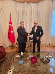 السفير التركي بالقاهرة يستقبل محمد أبو العينين ويؤكد: ندعم تعزيز الشراكة مع مجتمع الأعمال التركي
