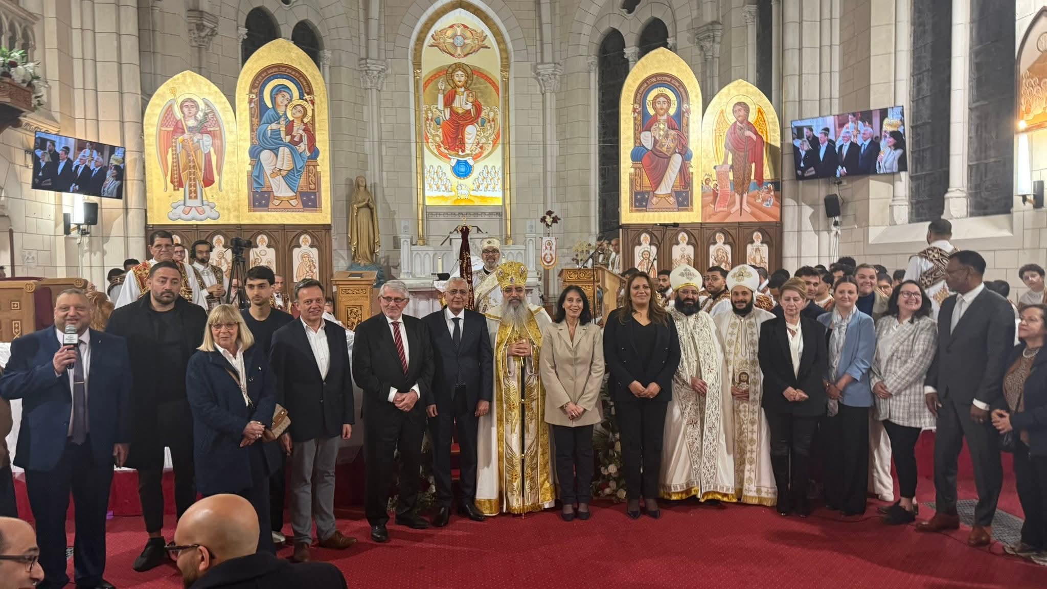 الاتحاد العام للجالية المصرية بفرنسا يشارك في احتفالات عيد القيامة المجيد بالكنيسة القبطية الأرثوذكسية بباريس