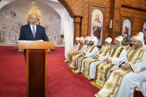 محافظ السويس وقائد الجيش الثالث الميداني ومدير الأمن والنواب وأهالي السويس يقدمون التهنئة للأخوة الأقباط بمناسبة عيد القيامة المجيد.