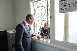محافظ الجيزة يتفقد مقر الجهاز التنفيذي لمشروع الجبانات بالسادس من أكتوبر لمتابعة انتظام منظومة العمل 