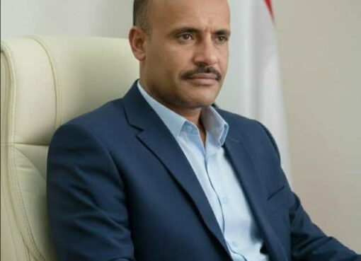 حين يتكلّم القلم… ويشهد الموقف