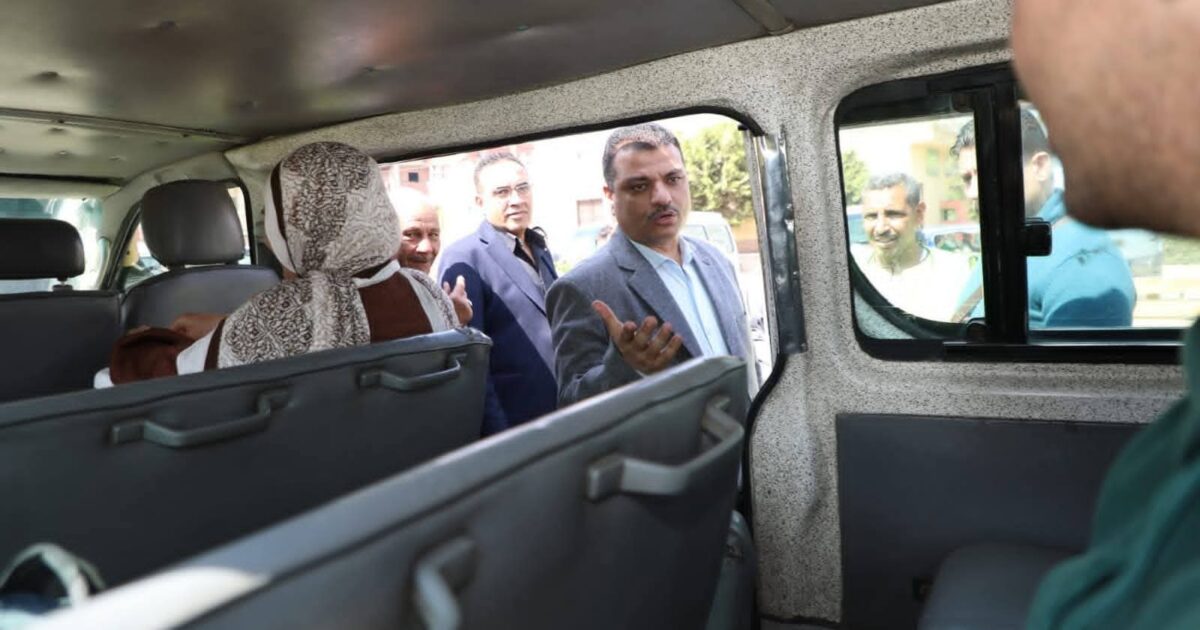 جولة مفاجئة بالشهداء.. متابعة ميدانية لضبط الخدمات ورفع كفاءة النظافة