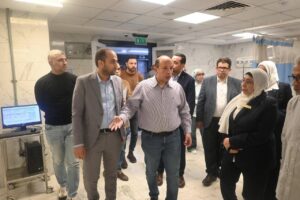 رئيس مجلس إدارة مستشفيات جامعة القاهرة يتفقد مستشفى الطوارئ للاطمئنان على انتظام العمل ومعايير السلامة