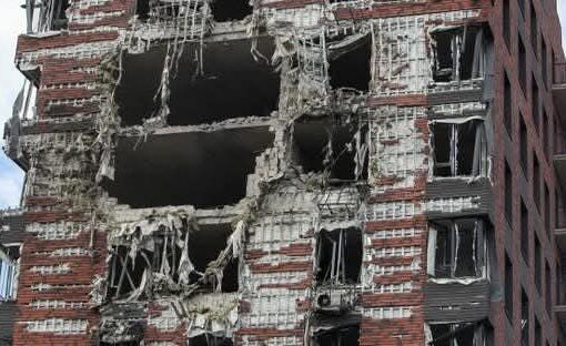 ليلة نار في أوكرانيا.. غارات روسية تُخلّف قتلى ودمارًا