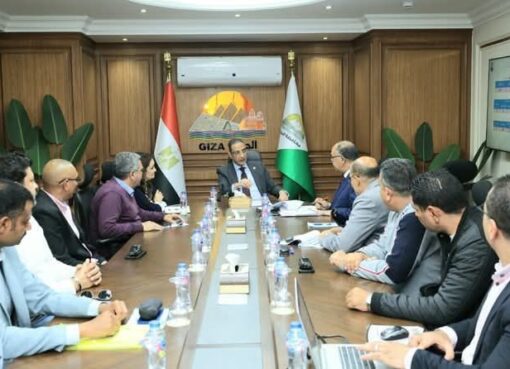 محافظ الجيزة يتابع خطط العمل ونسب إنجاز المشروعات بحي إمبابة