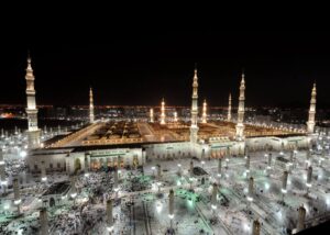 دار الأوبرا المصرية يستقبل معرض " أطياف الحرمين " للمصورة السعودية العالمية سوزان إسكندر

 