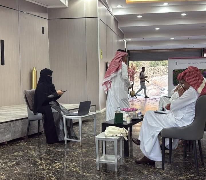 في أحضان "ورد الطائف".. أدبي الطائف يبعث الحكاية من قلب "بتلة