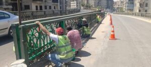 محافظ الجيزة يتابع أعمال صيانة كوبري الجيزة المعدني وتركيب أسوار حديدية بدلاً من المفقودة والمتهالكة