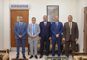 رئيس جامعة المنيا يترأس لجنة اختيار عميد كلية علوم الرياضة