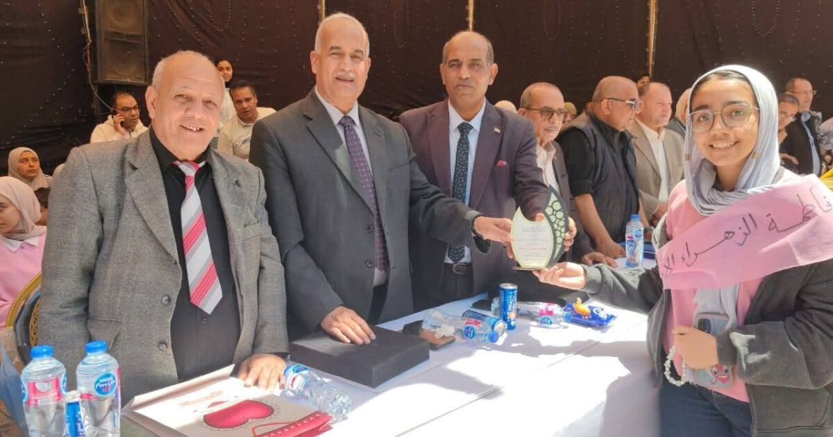 تكريم المتفوقات وختام الأنشطة بمدرسة فاطمة الزهراء بأشمون