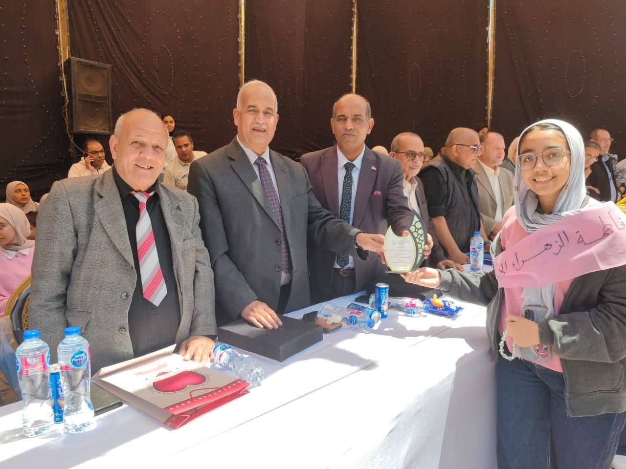 تكريم المتفوقات وختام الأنشطة بمدرسة فاطمة الزهراء بأشمون